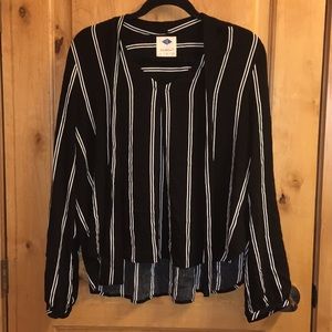 Black and white long sleeve top.